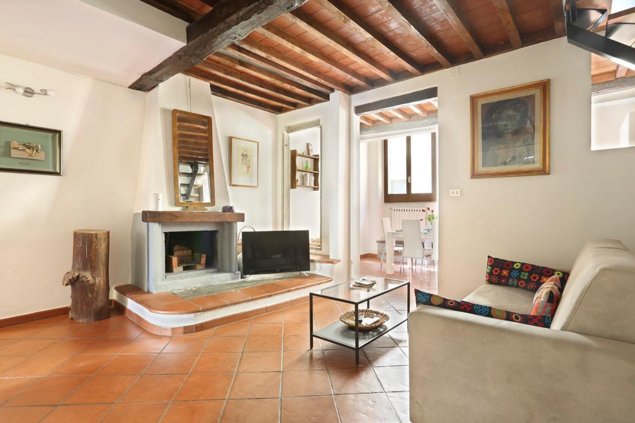 Tornabuoni Apartment- Hosted By Sweetstay 佛罗伦萨 外观 照片